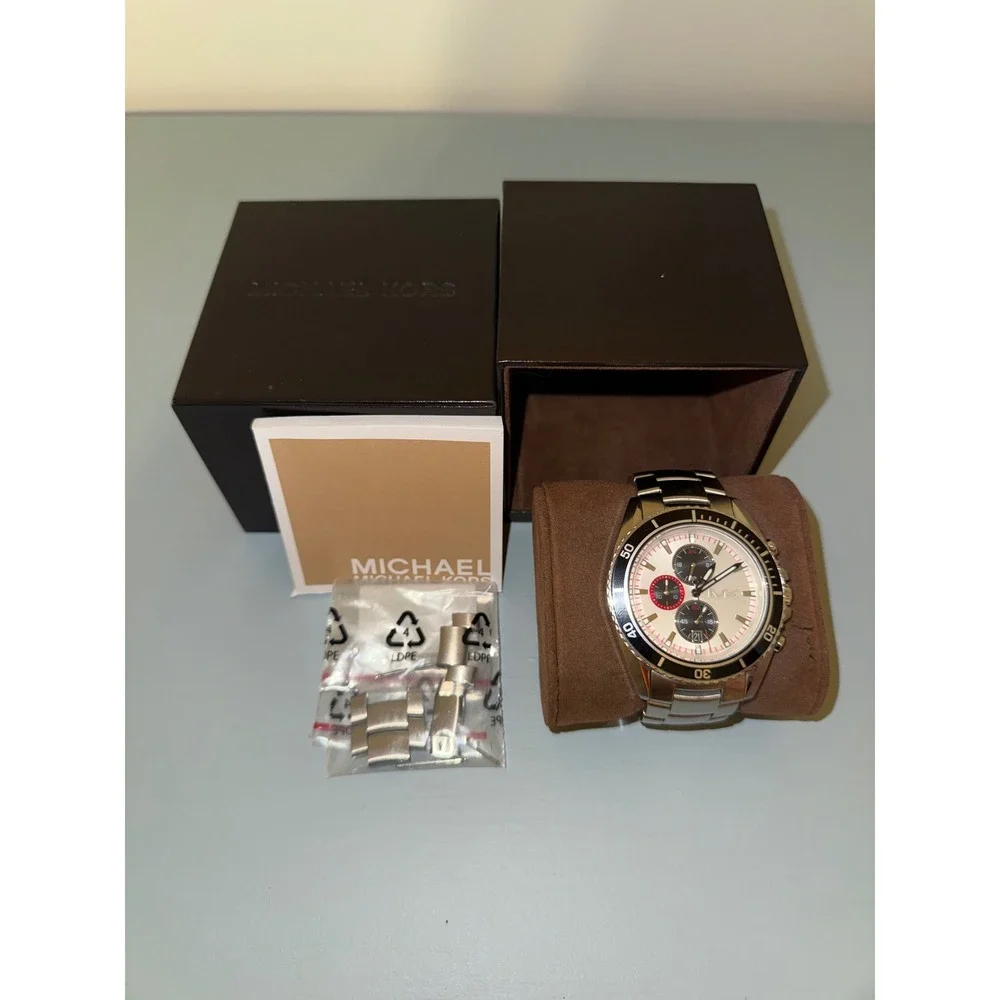 Michael Kors MK8290 Dylan Silver Tone Chronograph Men's Watch with Box & Links